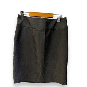 RW&CO grey skirt back zipper closure size 8